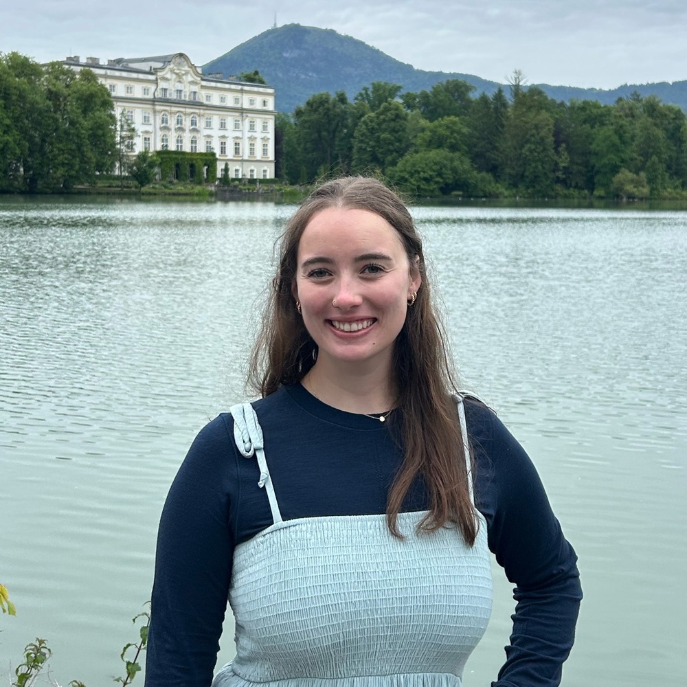 Meet your Posher, Gabi